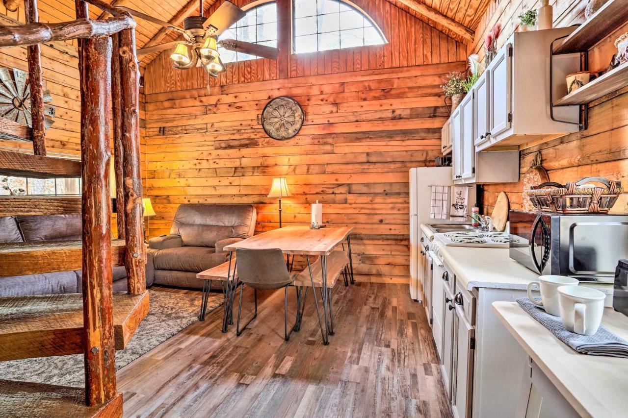 Broken Bow Log Cabin With Fire Pit, Pond, And Deck! Kültér fotó