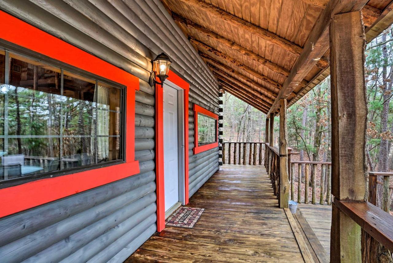 Broken Bow Log Cabin With Fire Pit, Pond, And Deck! Kültér fotó