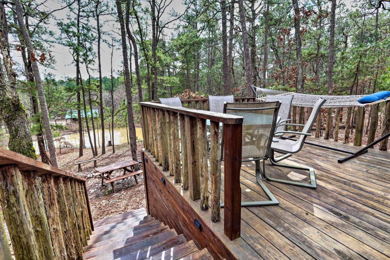 Broken Bow Log Cabin With Fire Pit, Pond, And Deck! Kültér fotó